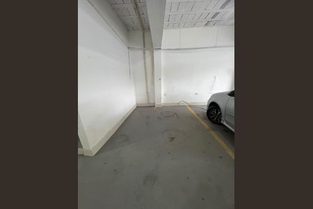 Garagem de apartamento para alugar com 2 quartos, 47m² em Jardim Santa Lidia, Mauá