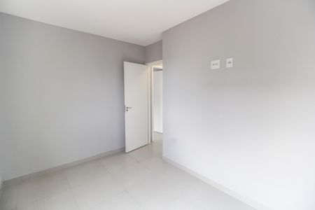 Quarto 2 de apartamento para alugar com 2 quartos, 55m² em Vila Sao Luiz (valparaizo), Barueri