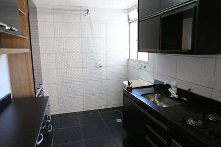 Apartamento para alugar com 47m², 2 quartos e 1 vagaCozinha e Área de Serviço