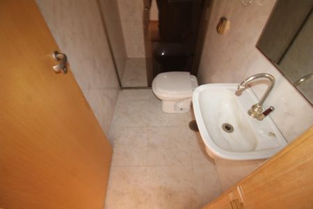 Apartamento à venda com 82m², 3 quartos e 2 vagasBanheiro social