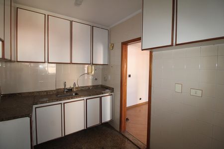 Apartamento à venda com 82m², 3 quartos e 2 vagasCozinha/Área de Serviço