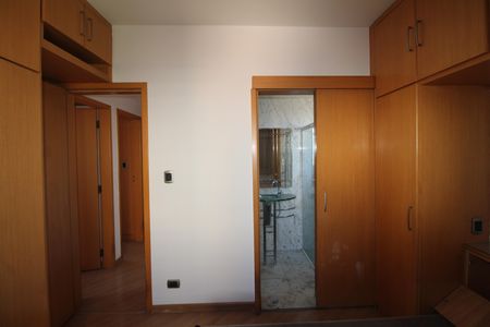 Apartamento à venda com 82m², 3 quartos e 2 vagasSuíte
