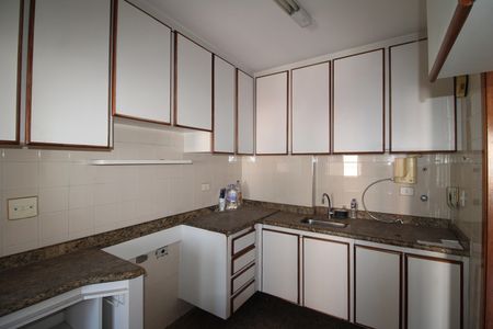 Apartamento à venda com 82m², 3 quartos e 2 vagasCozinha/Área de Serviço