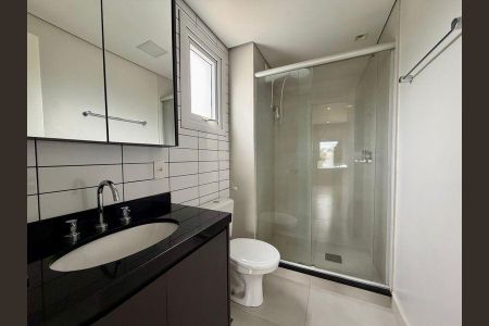 Banheiro de apartamento para alugar com 1 quarto, 38m² em Partenon, Porto Alegre
