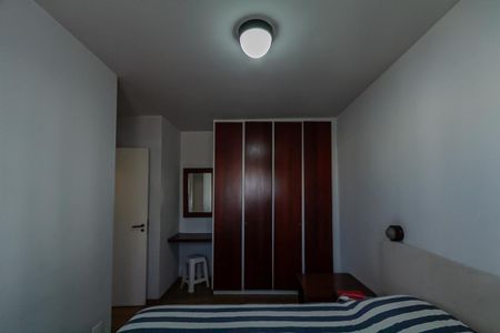 Apartamento à venda com 64m², 2 quartos e 1 vagaQuarto 2