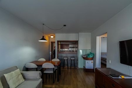 Apartamento à venda com 64m², 2 quartos e 1 vagaSala