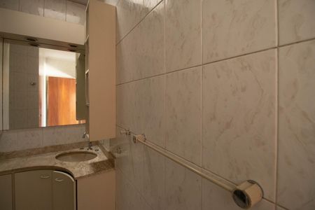 Apartamento para alugar com 149m², 4 quartos e 2 vagas Apartamento para alugar com 149m², 4 quartos e 2 vagasBanheiro 1