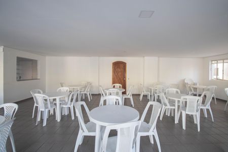 Apartamento para alugar com 149m², 4 quartos e 2 vagas Apartamento para alugar com 149m², 4 quartos e 2 vagasÁrea comum - Salão de festas