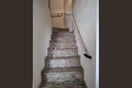 Escada de apartamento à venda com 4 quartos, 174m² em Vila Ida, São Paulo