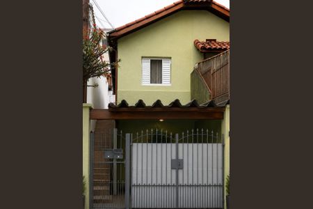 Fachada de casa à venda com 2 quartos, 119m² em Vila Baruel, São Paulo