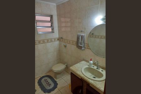 Banheiro  de casa à venda com 2 quartos, 119m² em Vila Baruel, São Paulo