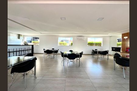 Apartamento para alugar com 43m², 2 quartos e 1 vagaÁrea comum - Salão de festas