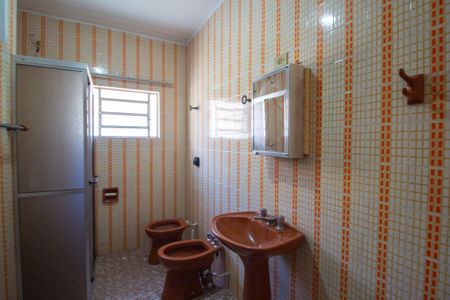 Casa para alugar com 92m², 3 quartos e 1 vaga Casa para alugar com 92m², 3 quartos e 1 vagaBanheiro