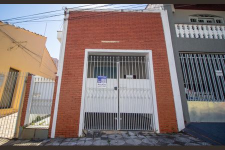 Casa para alugar com 92m², 3 quartos e 1 vaga Casa para alugar com 92m², 3 quartos e 1 vagaFachada