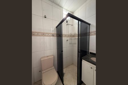 Banheiro social de casa para alugar com 4 quartos, 360m² em Pindorama, Belo Horizonte