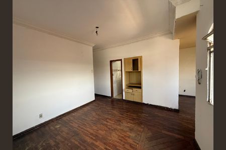 Casa para alugar com 4 quartos, 360m² em Pindorama, Belo Horizonte