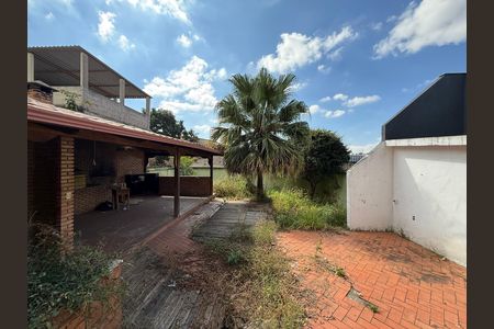 Area externa de casa para alugar com 4 quartos, 360m² em Pindorama, Belo Horizonte