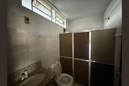 Casa para alugar com 360m², 4 quartos e 3 vagas Casa para alugar com 360m², 4 quartos e 3 vagasBanheiro de serviço