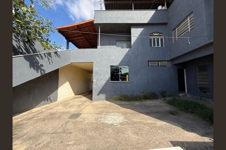 Casa para alugar com 360m², 4 quartos e 3 vagas Casa para alugar com 360m², 4 quartos e 3 vagasÁrea externa