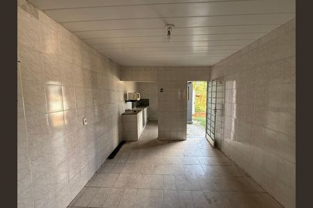 Casa para alugar com 360m², 4 quartos e 3 vagas Casa para alugar com 360m², 4 quartos e 3 vagasCozinha