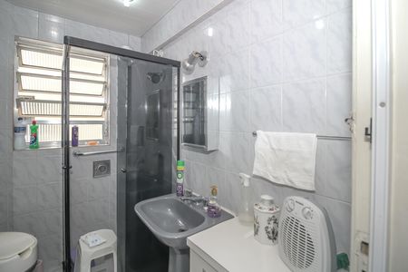 Apartamento à venda com 45m², 2 quartos e sem vaga Apartamento à venda com 45m², 2 quartos e sem vaga Banheiro