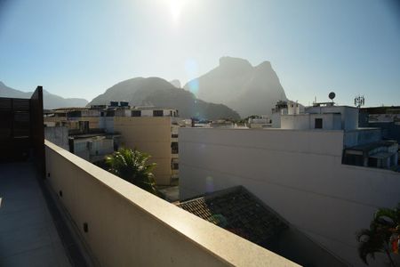 Apartamento à venda com 392m², 3 quartos e 3 vagas Apartamento à venda com 392m², 3 quartos e 3 vagasÁrea Externa