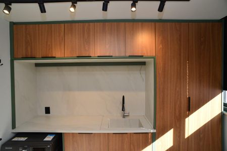 Apartamento à venda com 392m², 3 quartos e 3 vagas Apartamento à venda com 392m², 3 quartos e 3 vagasÁrea de Serviço
