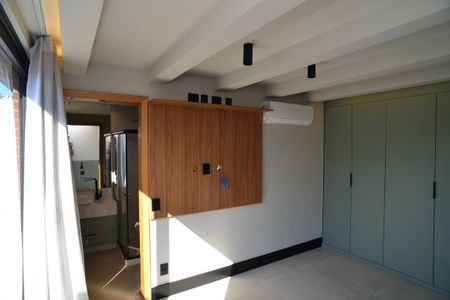Apartamento à venda com 392m², 3 quartos e 3 vagas Apartamento à venda com 392m², 3 quartos e 3 vagasSuíte 2