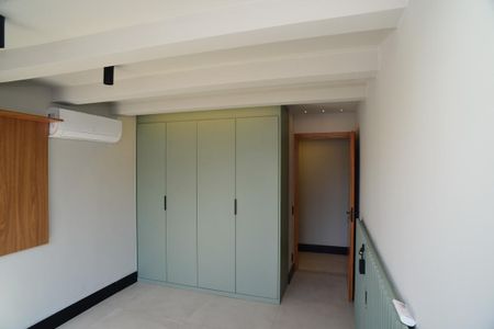 Apartamento à venda com 392m², 3 quartos e 3 vagas Apartamento à venda com 392m², 3 quartos e 3 vagasSuíte 2