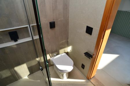 Apartamento à venda com 392m², 3 quartos e 3 vagas Apartamento à venda com 392m², 3 quartos e 3 vagasBanheiro da Suíte 2