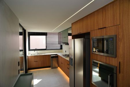 Apartamento à venda com 392m², 3 quartos e 3 vagas Apartamento à venda com 392m², 3 quartos e 3 vagasCozinha