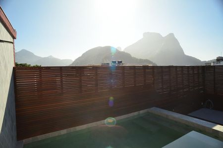 Apartamento à venda com 392m², 3 quartos e 3 vagas Apartamento à venda com 392m², 3 quartos e 3 vagasÁrea Externa