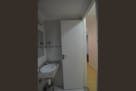 Banheiro de apartamento para alugar com 2 quartos, 50m² em Campinho, Rio de Janeiro