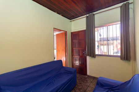 Sala de casa à venda com 3 quartos, 130m² em Conjunto Residencial José Bonifácio, São Paulo