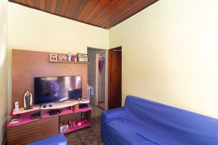 Casa à venda com 3 quartos, 130m² em Conjunto Residencial José Bonifácio, São Paulo