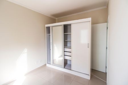 Apartamento à venda com 69m², 3 quartos e 1 vaga Apartamento à venda com 69m², 3 quartos e 1 vagaSuíte