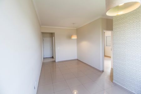 Apartamento à venda com 69m², 3 quartos e 1 vaga Apartamento à venda com 69m², 3 quartos e 1 vagaSala