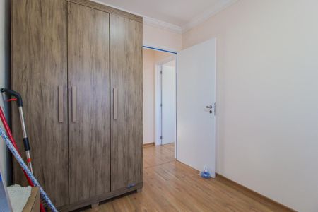 Quarto 2 de apartamento para alugar com 2 quartos, 57m² em Jardim Itapark, Mauá