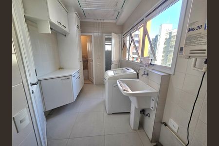 Área de Serviço de apartamento para alugar com 3 quartos, 190m² em Indianópolis, São Paulo