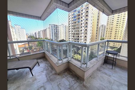 Varanda de apartamento para alugar com 3 quartos, 190m² em Indianópolis, São Paulo