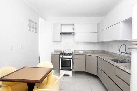 Apartamento para alugar com 69m², 2 quartos e 1 vagaCozinha + Área de Serviço