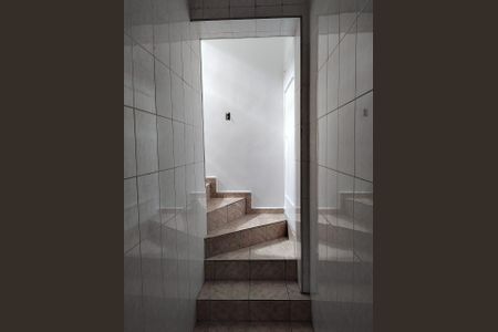 Escada de casa à venda com 2 quartos, 125m² em Vila Ede, São Paulo