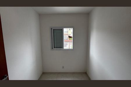 Quarto 2 de apartamento para alugar com 2 quartos, 42m² em Jardim Las Vegas, Santo André