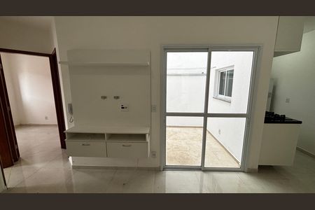 Apartamento para alugar com 42m², 2 quartos e 1 vaga Apartamento para alugar com 42m², 2 quartos e 1 vagaSala - Sala de jantar