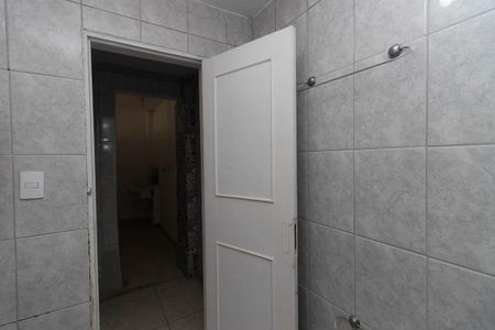 Banheiro de casa para alugar com 1 quarto, 45m² em Vila Medeiros, São Paulo