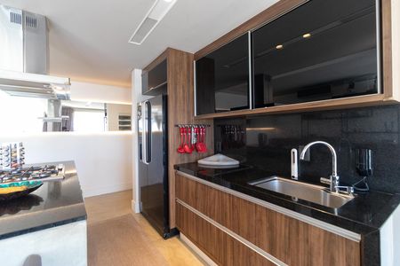 Apartamento para alugar com 103m², 2 quartos e 2 vagas Apartamento para alugar com 103m², 2 quartos e 2 vagasCozinha