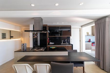 Apartamento para alugar com 103m², 2 quartos e 2 vagas Apartamento para alugar com 103m², 2 quartos e 2 vagasCozinha