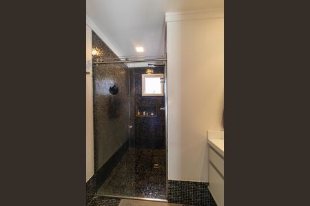 Apartamento para alugar com 103m², 2 quartos e 2 vagas Apartamento para alugar com 103m², 2 quartos e 2 vagasBanheiro da Suíte 01