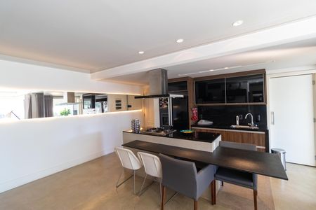Apartamento para alugar com 103m², 2 quartos e 2 vagas Apartamento para alugar com 103m², 2 quartos e 2 vagasSalas
