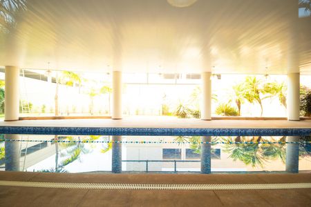 Apartamento para alugar com 103m², 2 quartos e 2 vagas Apartamento para alugar com 103m², 2 quartos e 2 vagasÁrea comum - Piscina Coberta